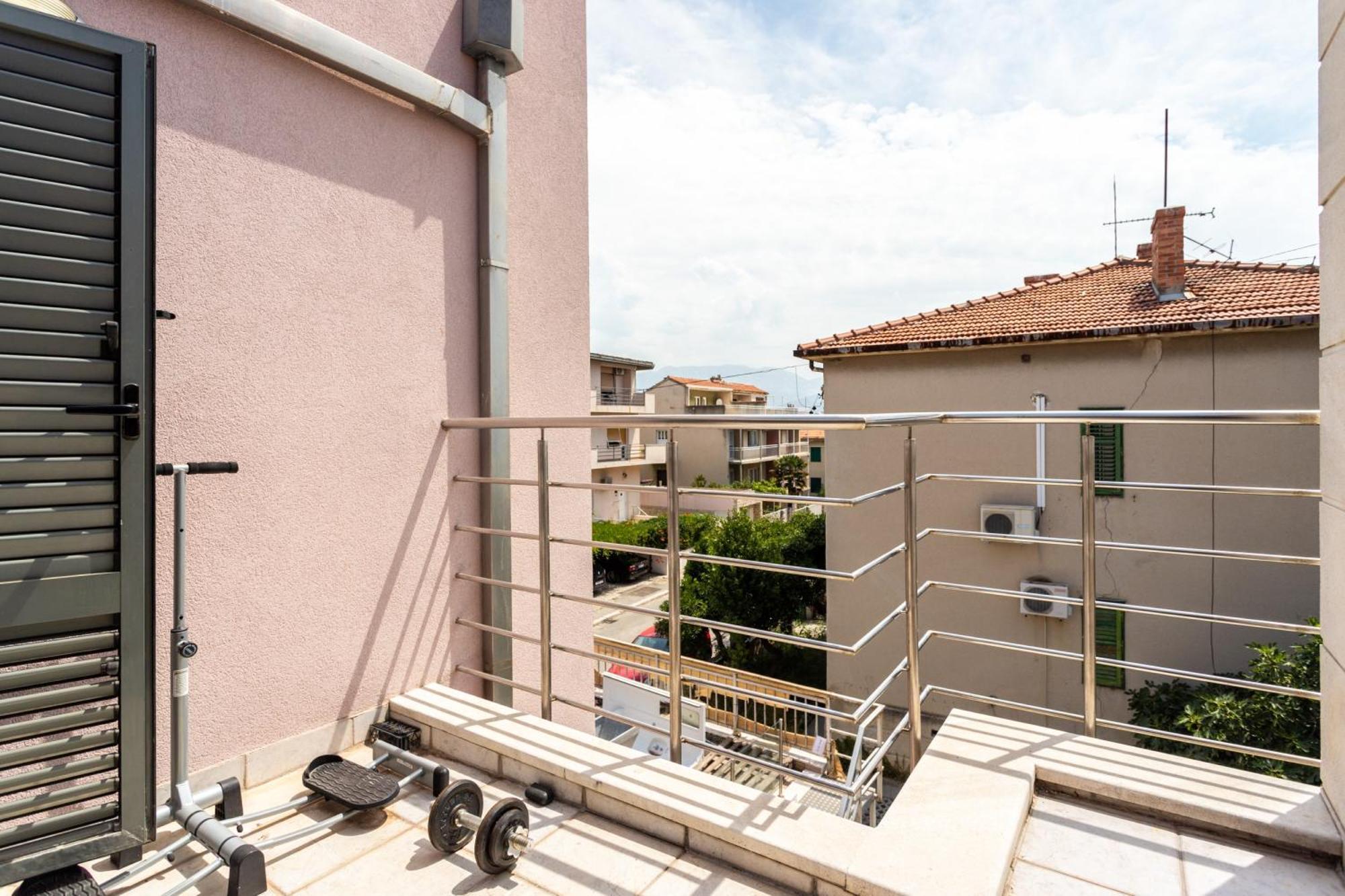 Villa Violeta With The Sea View, 3 Min Walk To The Beach Split Dış mekan fotoğraf