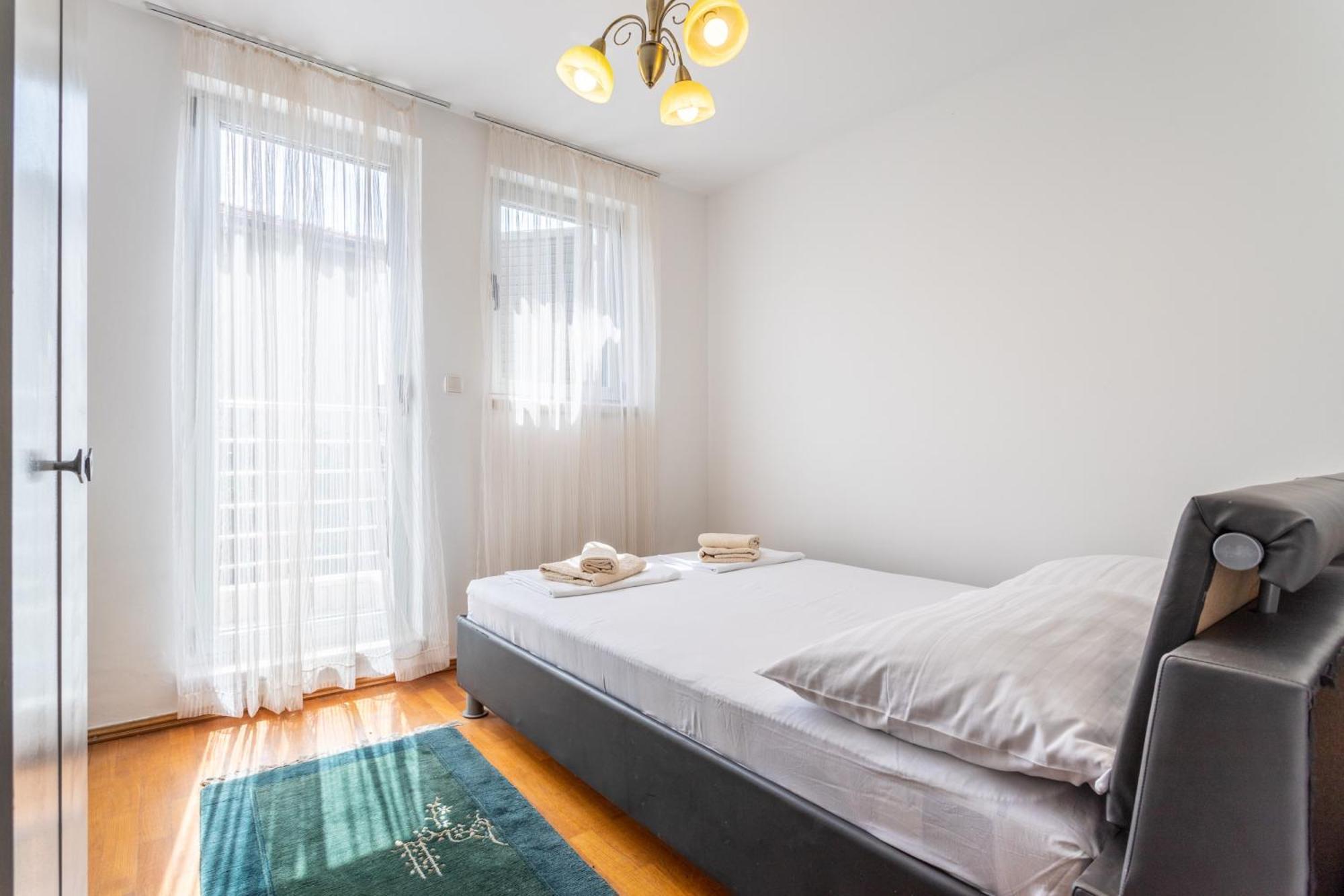Villa Violeta With The Sea View, 3 Min Walk To The Beach Split Dış mekan fotoğraf