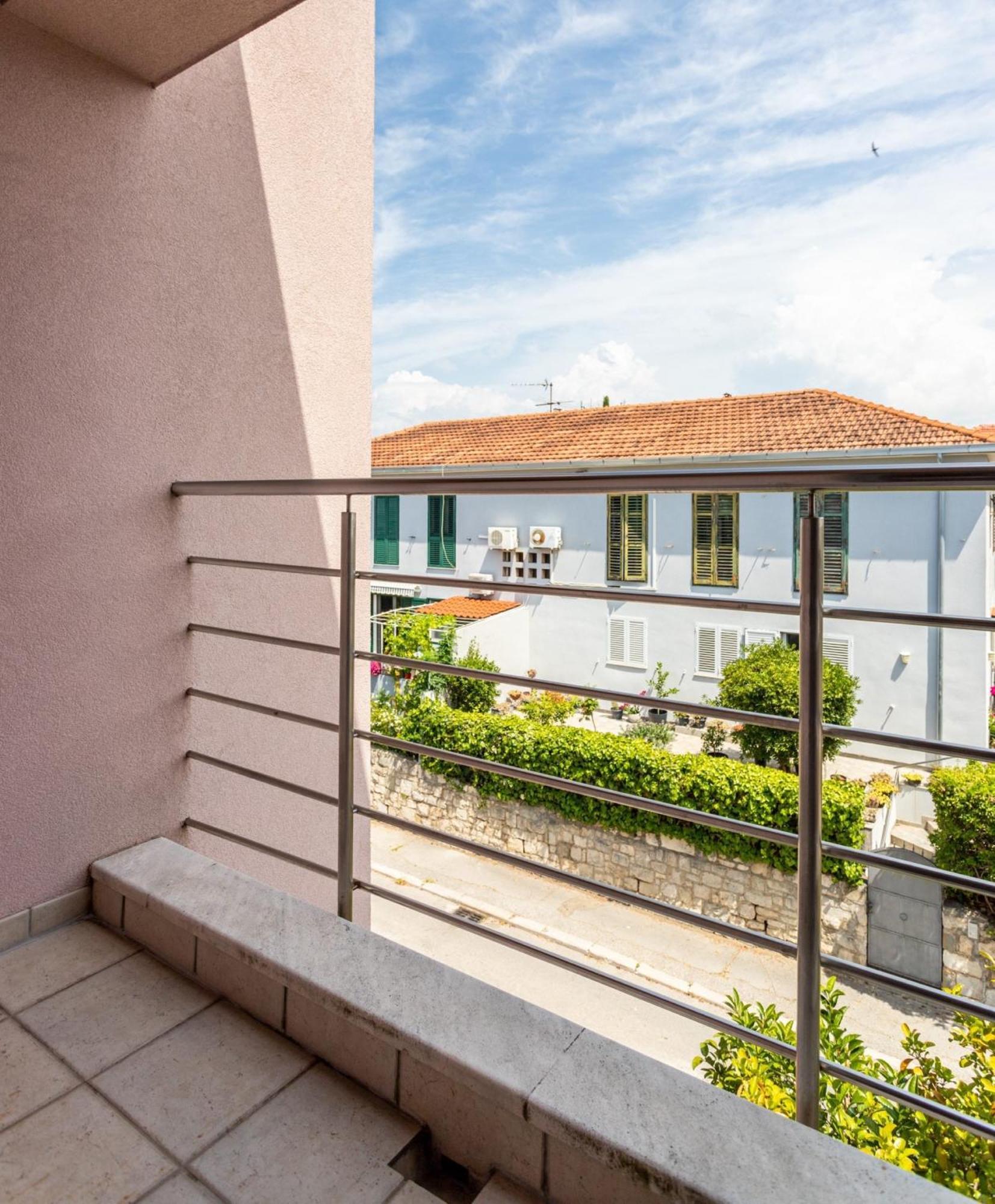 Villa Violeta With The Sea View, 3 Min Walk To The Beach Split Dış mekan fotoğraf